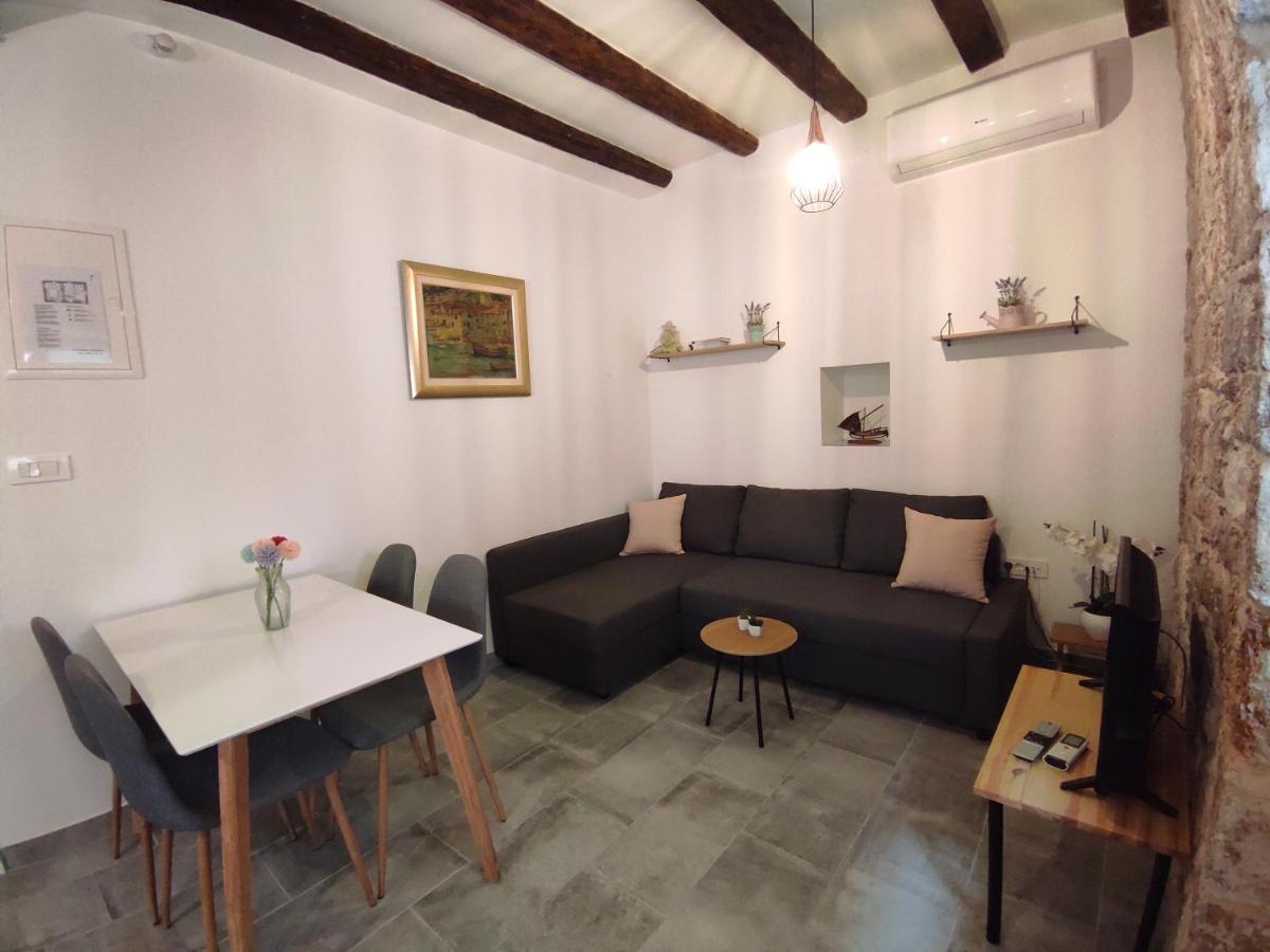 Apartments Bepi Komiža Zewnętrze zdjęcie
