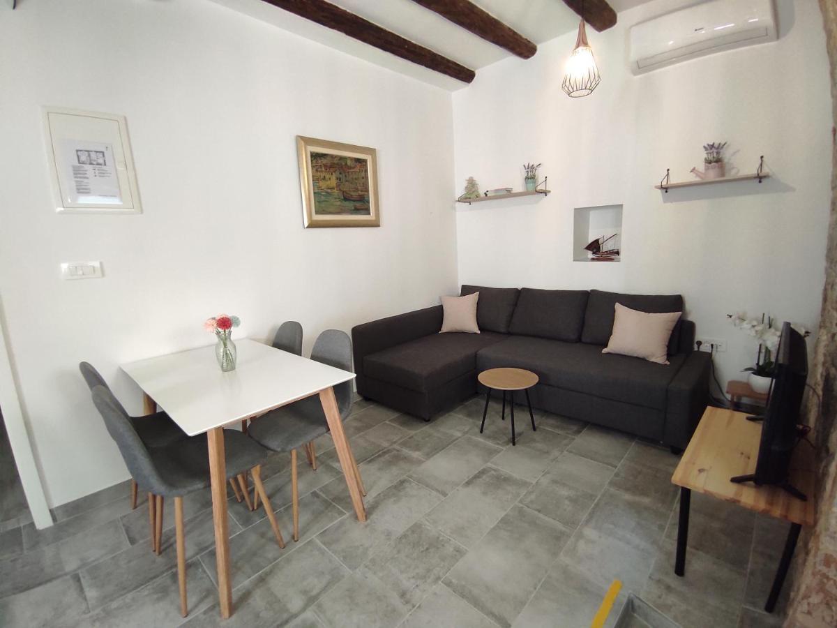 Apartments Bepi Komiža Zewnętrze zdjęcie
