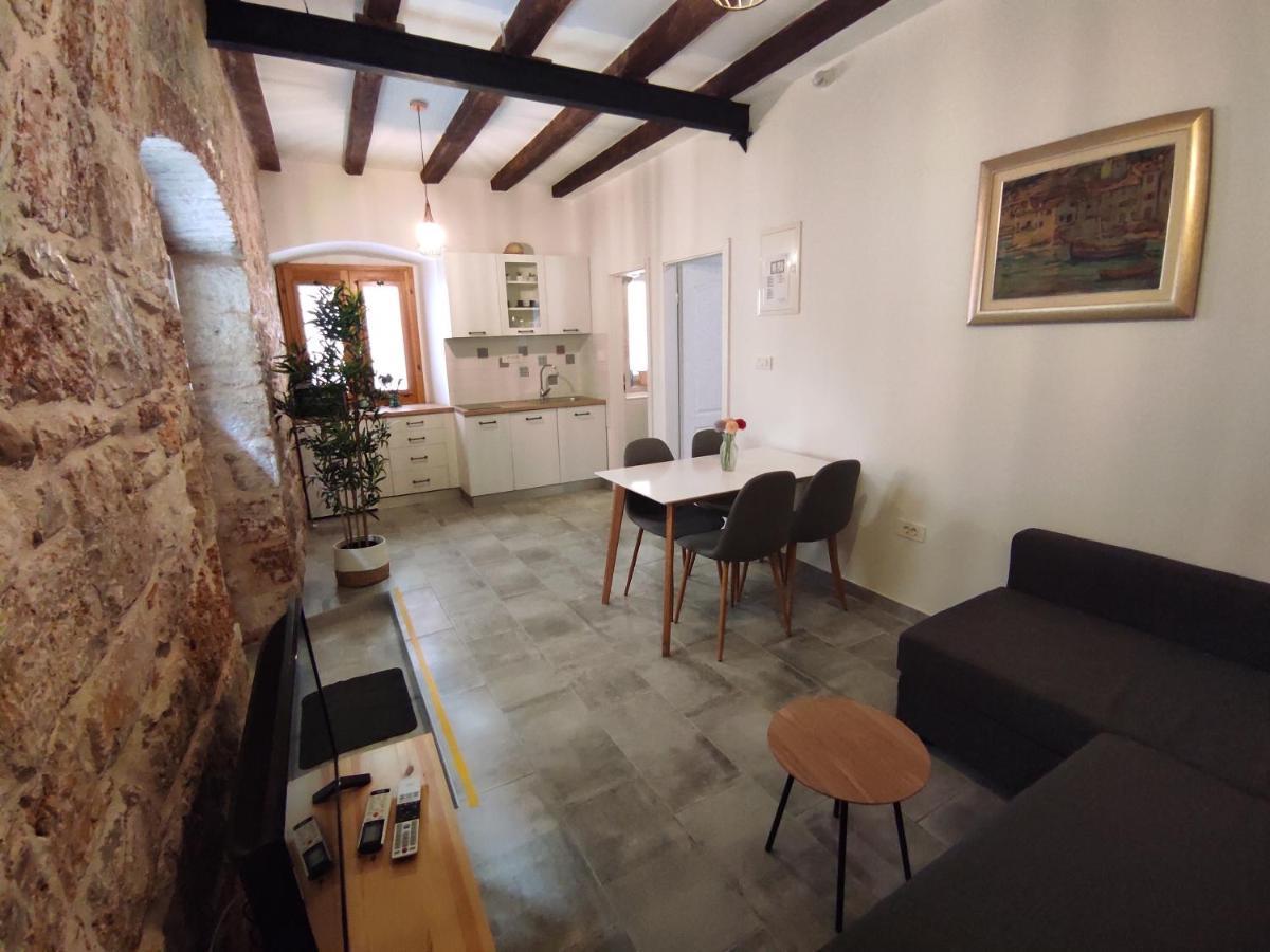Apartments Bepi Komiža Zewnętrze zdjęcie