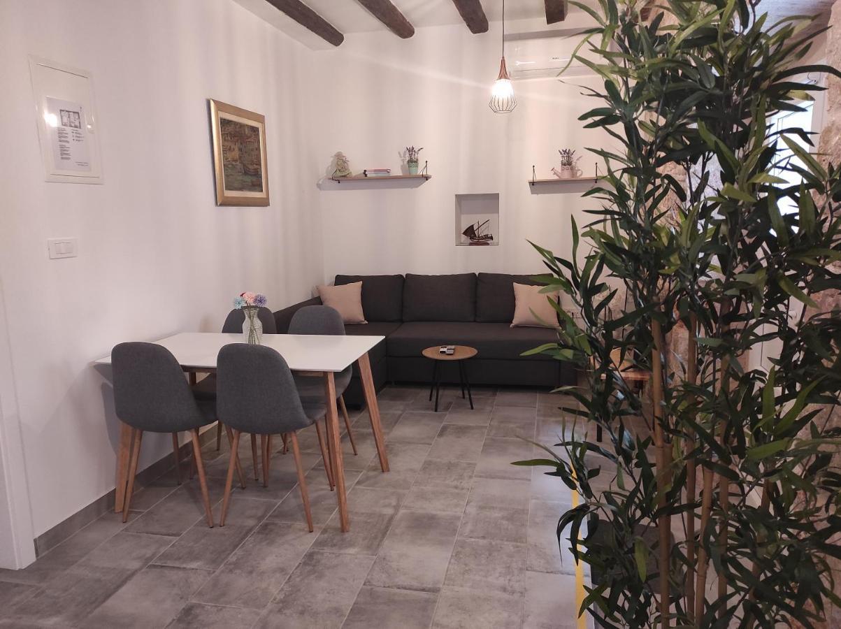 Apartments Bepi Komiža Zewnętrze zdjęcie