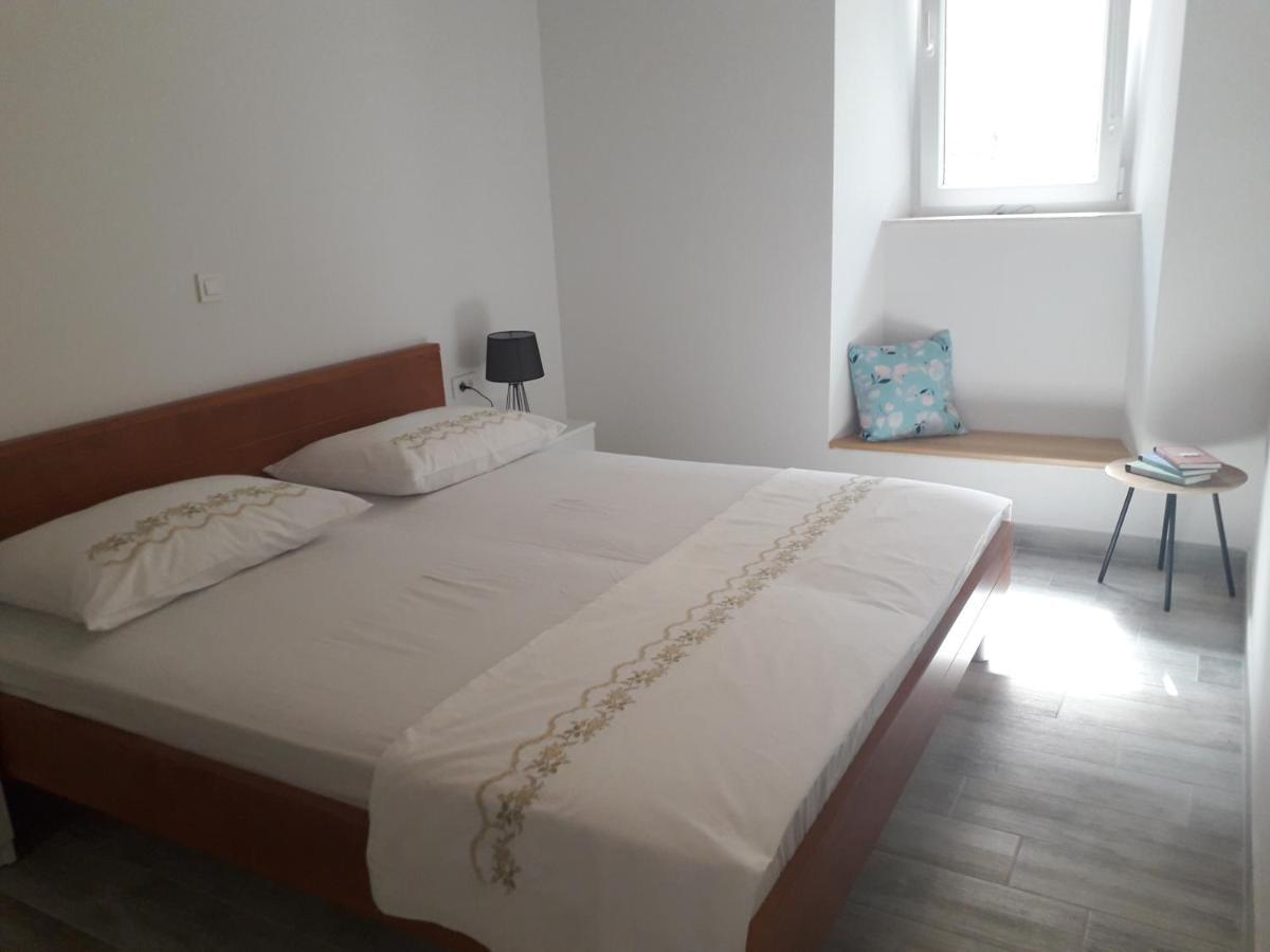 Apartments Bepi Komiža Zewnętrze zdjęcie
